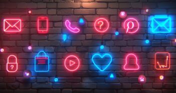 Piktogramme für digitale Aktivitäten zeigen, was auf Reddit möglich ist. (Foto: AdobeStock_807625958 Oksana)