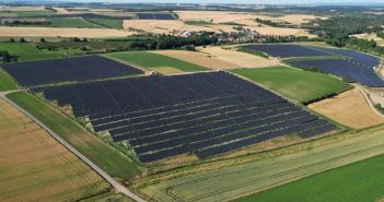 Neuer 70-Megawatt Solarpark Darstadt erzeugt jährlich 80 Millionen (Foto: EnergieGenossenschaft Inn-Salzach eG)