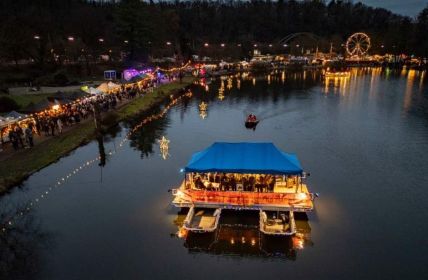 000 Besucher trotzen Regen und genießen Weihnachtsgarten im (Foto: Samstag - BeckerBredel)